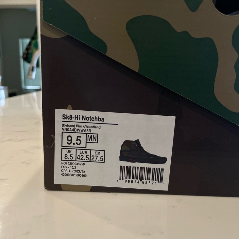 Defcon Vans size 9.5 mens